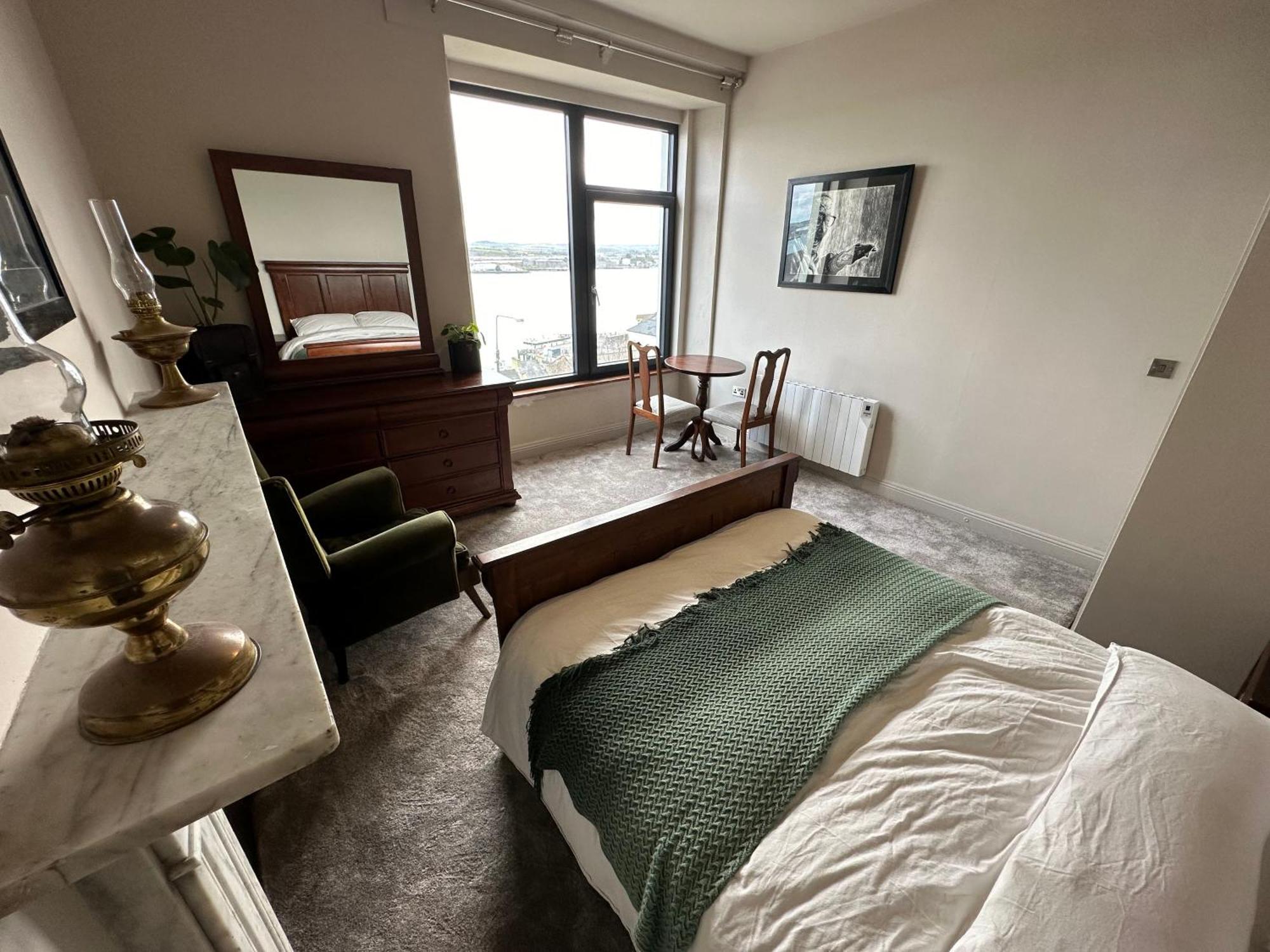 Hotel Westways House Cobh Exterior foto